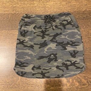 Sundry size 0 (XS) camo skirt